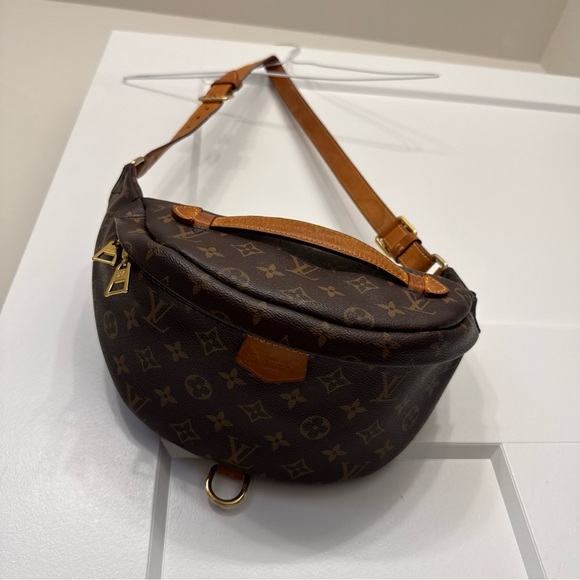 Louis Vuitton Dark Brown Monogram Crossbody Bag - Picture 11 of 15